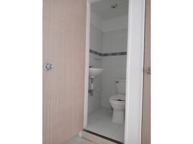 Casa de 4 alcobas en venta en La Esmeralda, Itagüí, 119 m² · foto 9 de 18