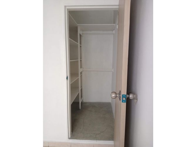 Casa de 4 alcobas en venta en La Esmeralda, Itagüí, 119 m² · foto 14 de 18
