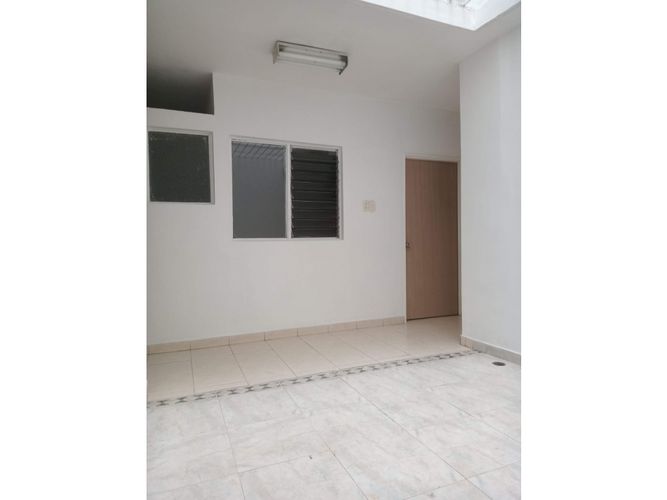 Casa de 4 alcobas en venta en La Esmeralda, Itagüí, 119 m² · foto 15 de 18