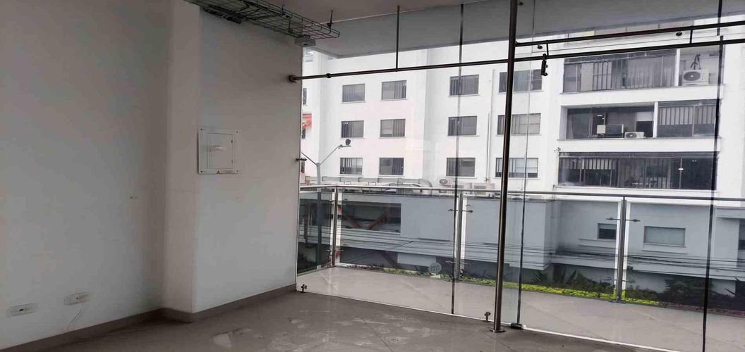 Local en arriendo en San Fernando, Armenia, 360 m² · foto 5 de 24