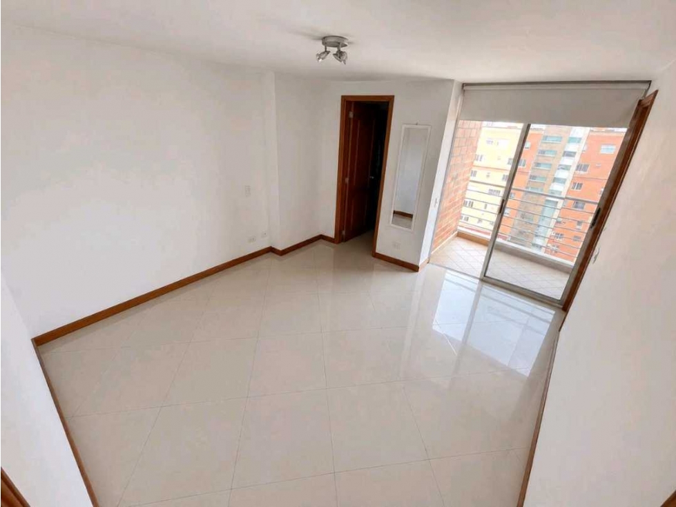 Apartamento en arriendo en Laureles, Medellín · foto 11 de 24
