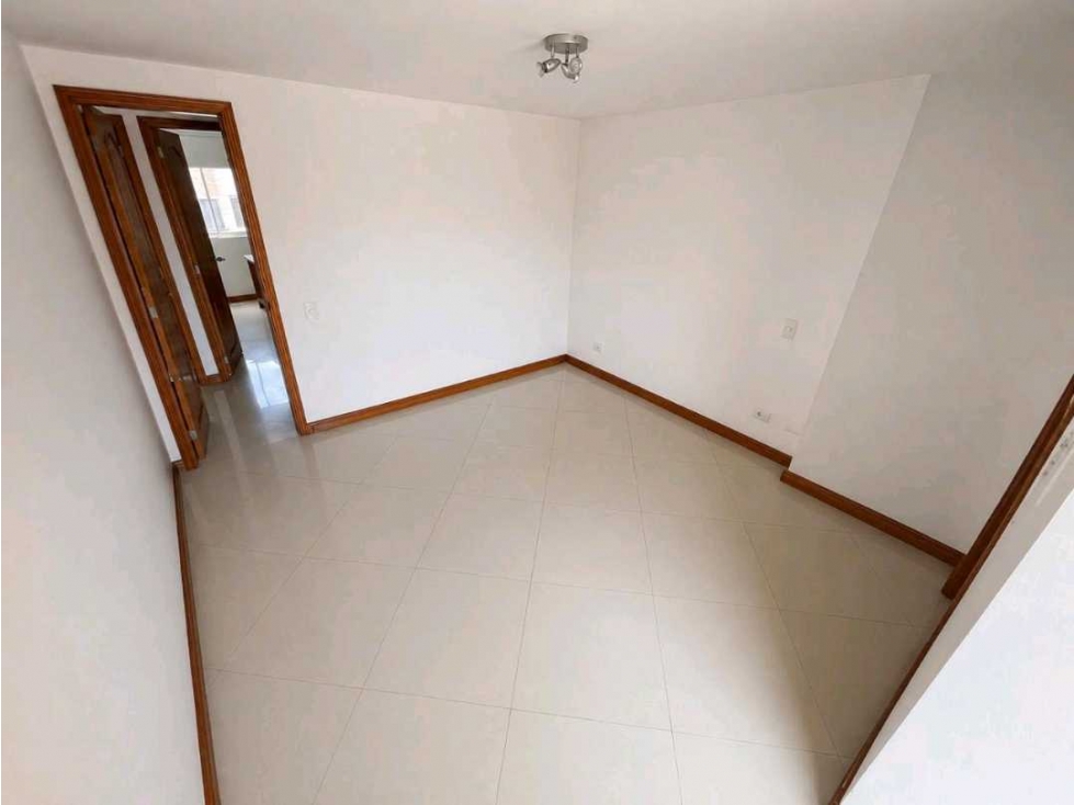 Apartamento en arriendo en Laureles, Medellín · foto 12 de 24