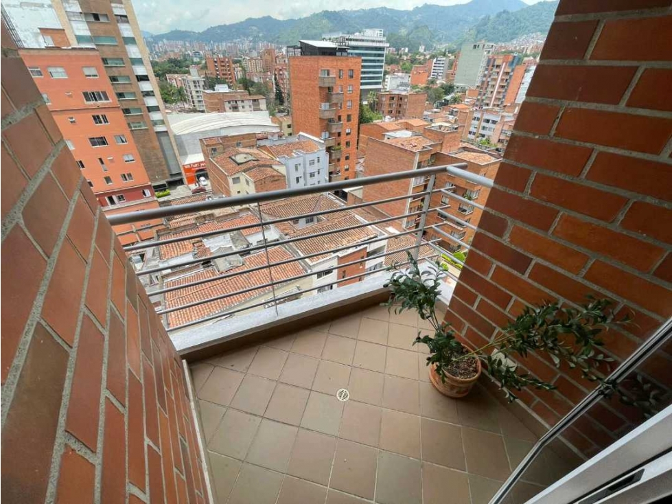 Apartamento en arriendo en Laureles, Medellín · foto 24 de 24