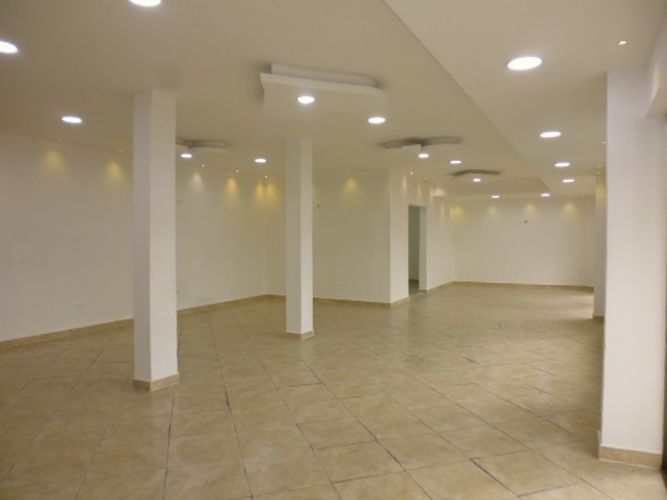 Oficina en arriendo en Laureles, Medellín, 200 m² · foto 2 de 7