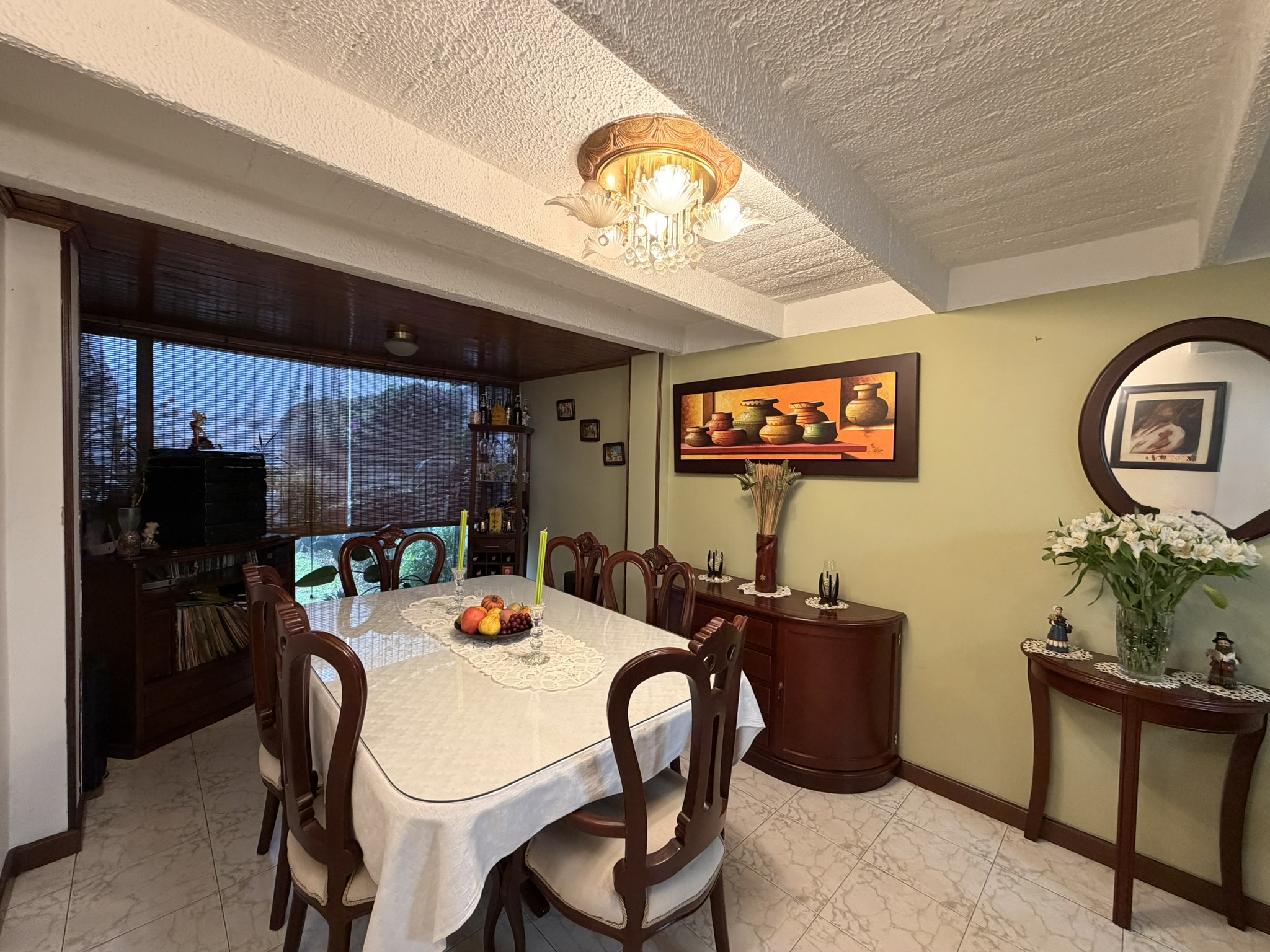 Casa en venta en Engativá, Bogotá · foto 2 de 24