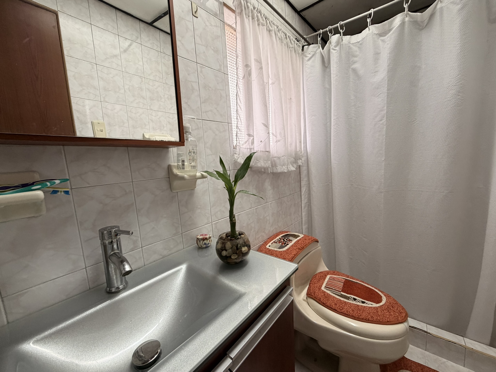 Casa en venta en Engativá, Bogotá · foto 8 de 24