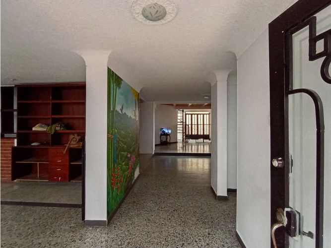 Casa de 5 alcobas en venta en Los Profesionales, Armenia, 158 m² · foto 11 de 24