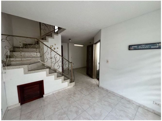 Casa de 3 alcobas en venta en La Suiza, Armenia, 100 m² · foto 2 de 12