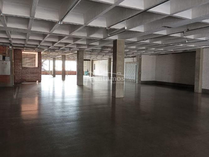 Local en arriendo en Urbanizacion Villas Del Parque, Medellín, 870 m² · foto 13 de 19