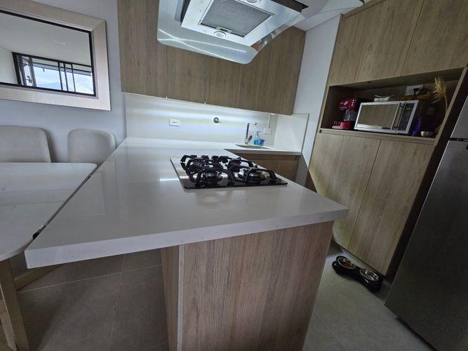 Apartamento de 3 alcobas en venta en Asomadera No.2, Medellín, 78 m² · foto 12 de 24