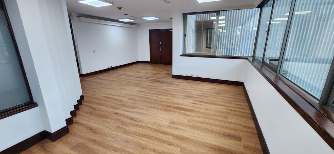Oficina en arriendo en Patio Bonito, Medellín, 175 m² · foto 2 de 6