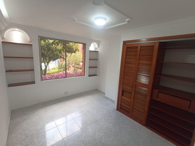 Apartamento de 4 alcobas en venta en Lorena, Medellín, 148 m² · foto 13 de 24