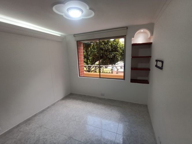 Apartamento de 4 alcobas en venta en Lorena, Medellín, 148 m² · foto 15 de 24