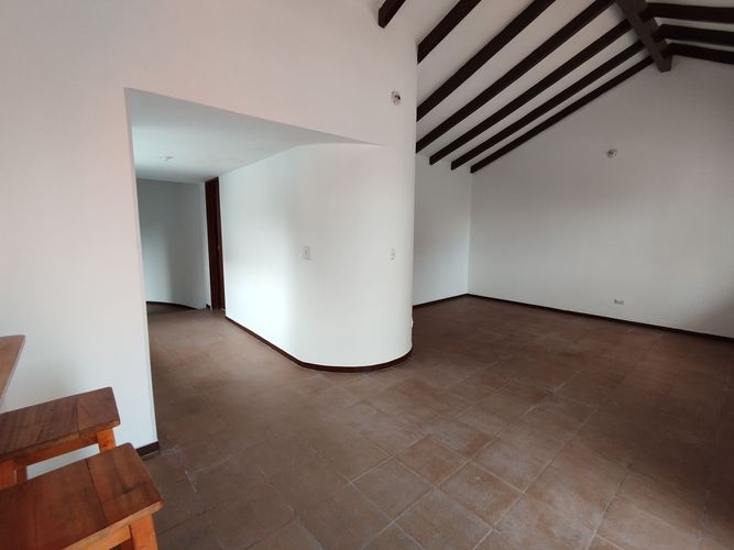 Apartamento de 3 alcobas en venta en Juanambu, Cali, 160 m² · foto 2 de 9