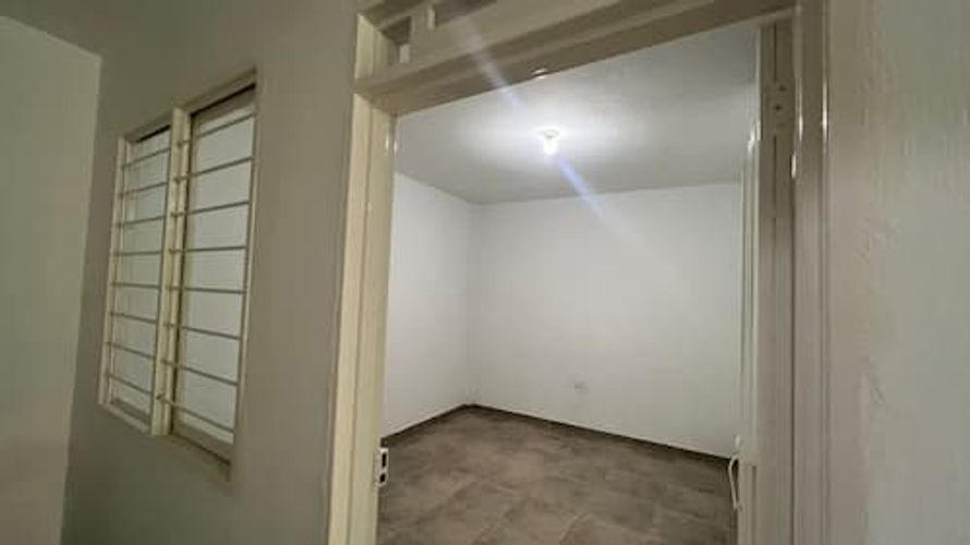 Casa de 9 alcobas en venta en Republica De Israel, Cali, 340 m² · foto 3 de 5