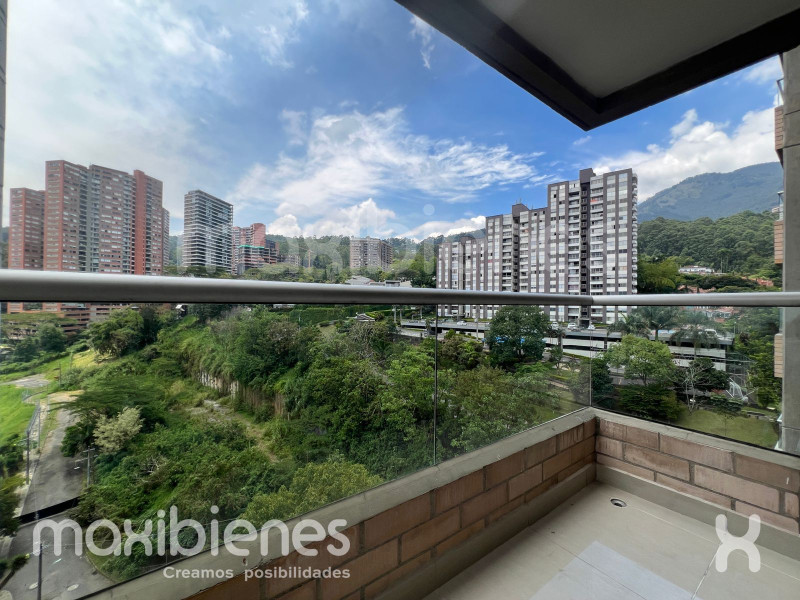 Apartamento en venta en El Poblado, Medellín 4