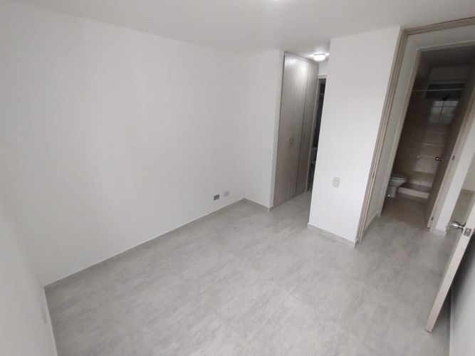 Apartamento de 2 alcobas en arriendo en Portales De Comfandi, Yumbo, 68 m² · foto 10 de 20