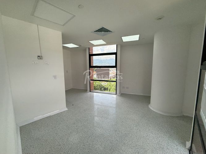 Consultorio en arriendo en San Diego, Medellín, 32 m² · foto 7 de 22