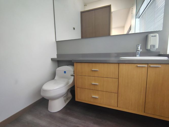 Oficina en arriendo en Manila, Medellín, 132 m² · foto 13 de 13