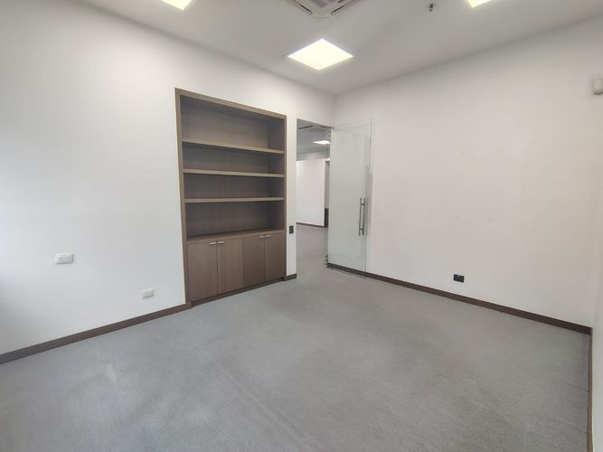 Oficina en arriendo en Manila, Medellín, 132 m² · foto 11 de 13