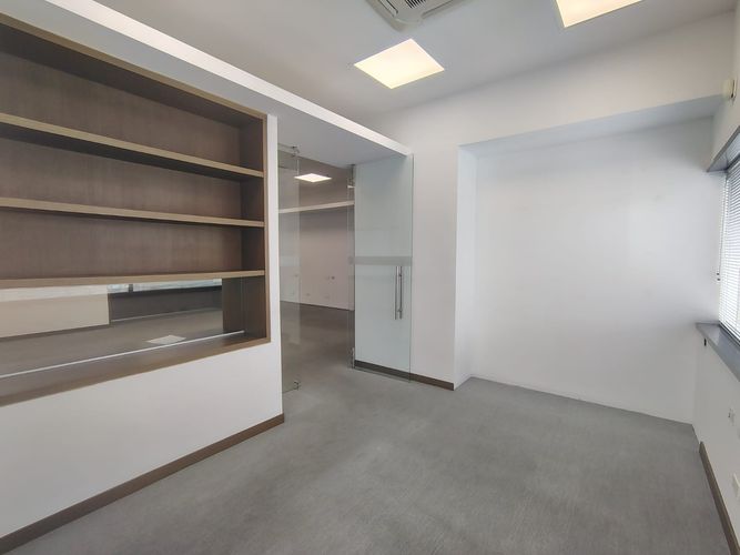 Oficina en arriendo en Manila, Medellín, 132 m² · foto 10 de 13