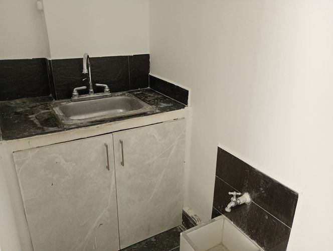 Local en arriendo en El Poblado, Medellín, 60 m² · foto 4 de 10