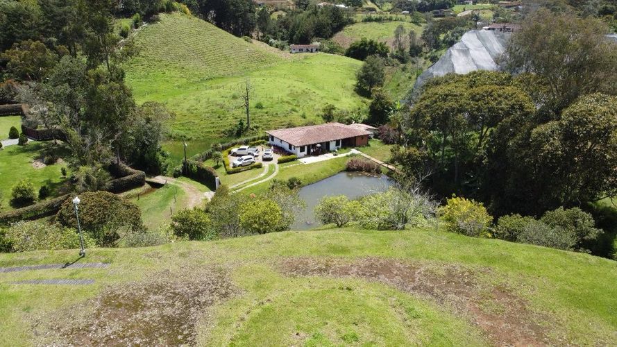 Finca en venta en San Nicolas, La Ceja, 3416 m² · foto 13 de 13
