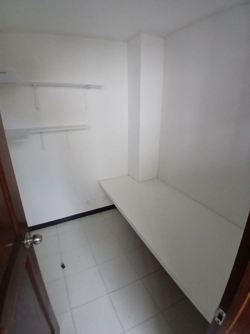 Apartamento de 4 alcobas en venta en Pinares, Pereira, 105 m² · foto 11 de 16