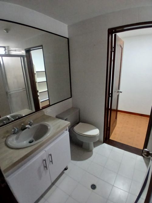Apartamento de 4 alcobas en venta en Pinares, Pereira, 105 m² · foto 15 de 16