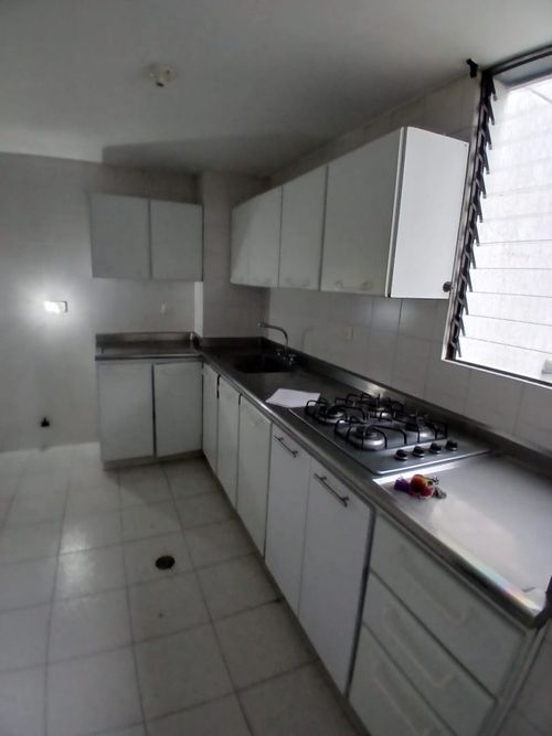 Apartamento de 4 alcobas en venta en Pinares, Pereira, 105 m² · foto 16 de 16