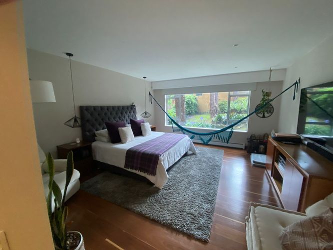 Apartamento de 3 alcobas en arriendo en Los Rosales, Bogotá, 248 m² · foto 8 de 14