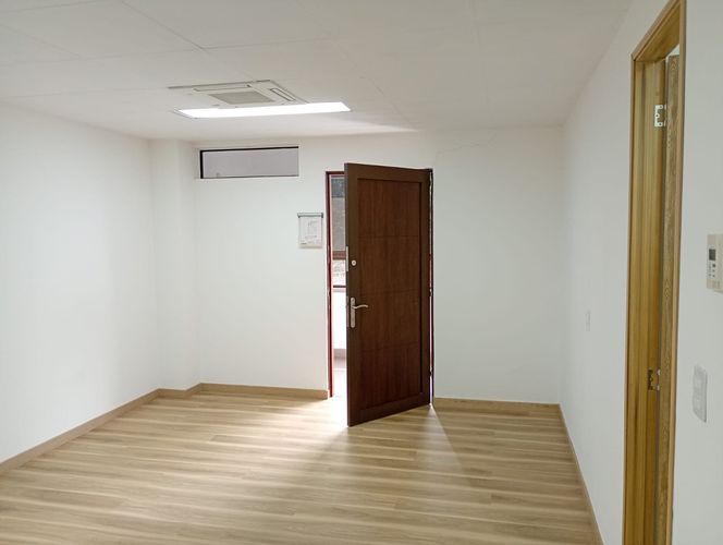 Oficina en arriendo en El Poblado, Medellín, 34 m² · foto 5 de 9