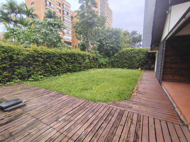 Oficina en venta en El Poblado, Medellín, 300 m² · foto 13 de 15