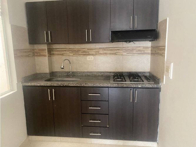 Apartamento de 3 alcobas en venta en Centro, Piedecuesta, 44 m² · foto 2 de 18