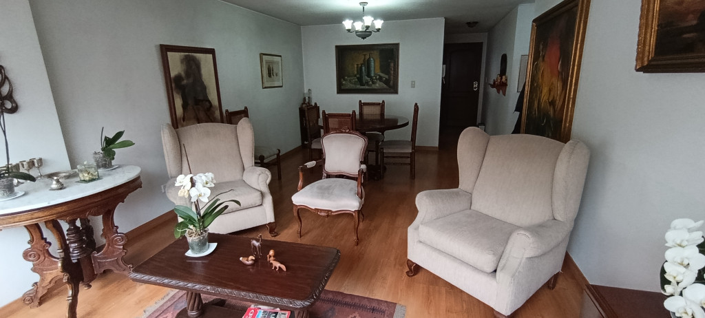 Apartamento en venta en Quinta Camacho, Bogotá · foto 4 de 15
