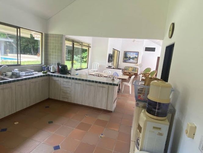Casa de 6 alcobas en venta en Girardot, Girardot, 379 m² · foto 12 de 24