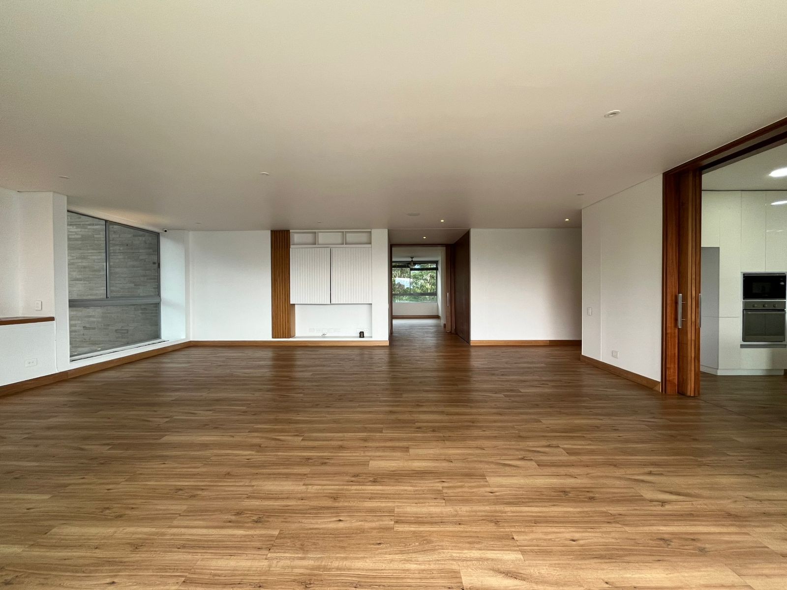 Apartamento en arriendo en El Poblado, Medellín · foto 3 de 18