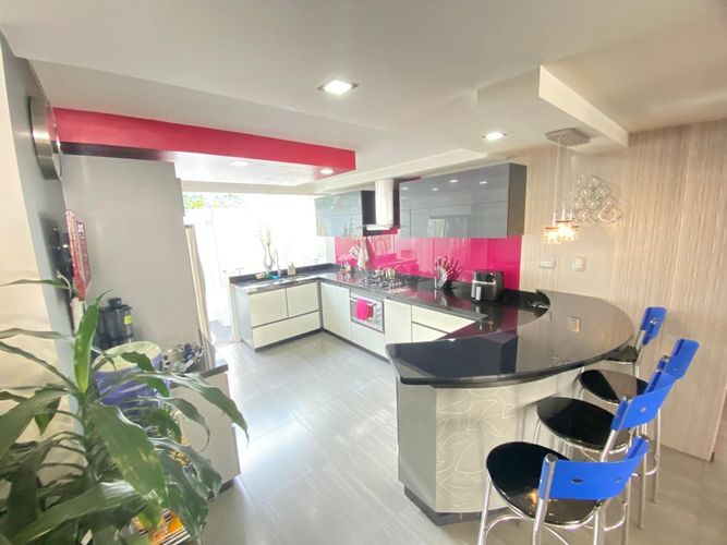 Casa de 4 alcobas en venta en La Floresta, Bogotá, 221 m² · foto 9 de 24