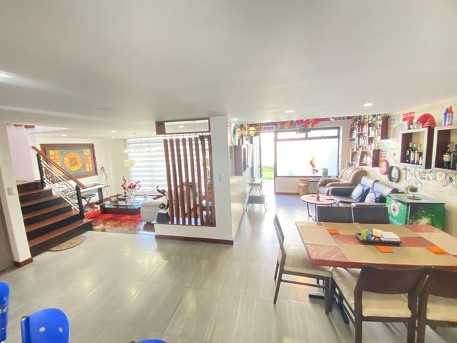 Casa de 4 alcobas en venta en La Floresta, Bogotá, 221 m² · foto 5 de 24