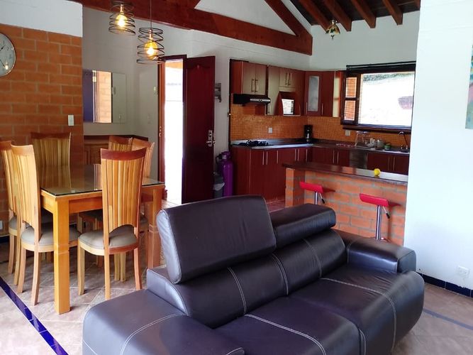 Finca en arriendo en Sajonia, Rionegro, 270 m² · foto 3 de 24