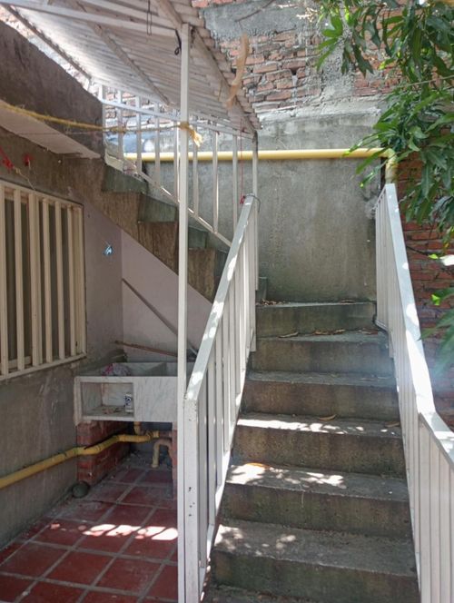 Casa de 7 alcobas en venta en El Trebol, Cali, 215 m² · foto 24 de 24