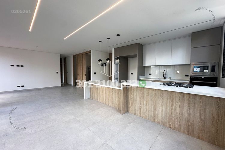 Apartamento de 2 alcobas en arriendo en Castropol, Medellín, 109 m² · foto 3 de 24
