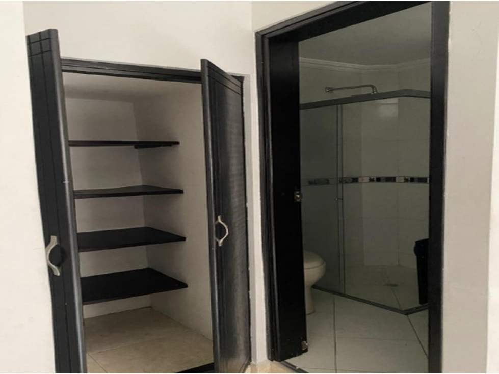 Apartamento en venta en Simon Bolivar, Medellín · foto 9 de 17