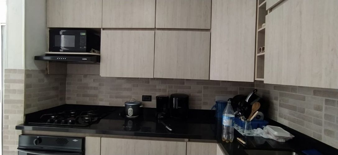 Casa de 7 alcobas en venta en Boston, Medellín, 149 m² · foto 8 de 17