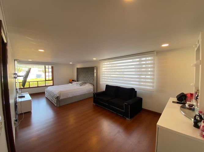 Casa de 4 alcobas en venta en San Jose De Bavaria, Bogotá, 380 m² · foto 14 de 15