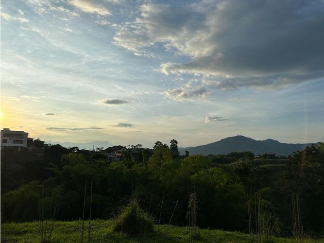 Lote en venta en Tribunas Corcega, Pereira, 1585 m² · foto 5 de 13