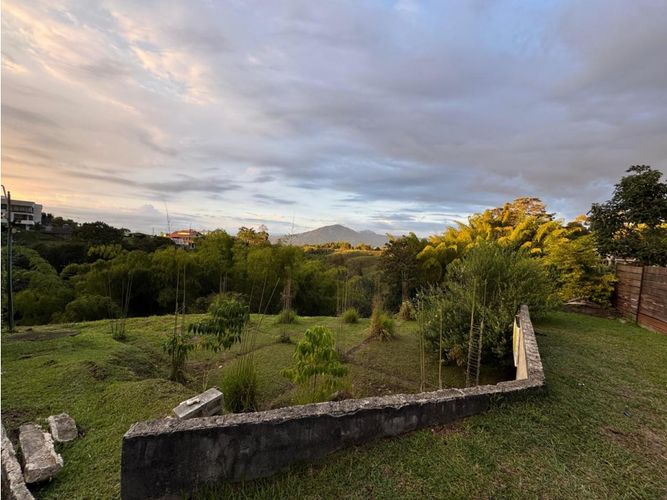 Lote en venta en Tribunas Corcega, Pereira, 1585 m² · foto 7 de 13