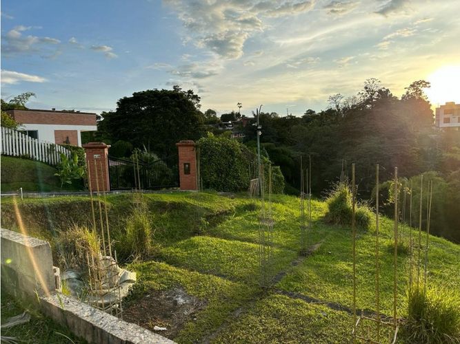 Lote en venta en Tribunas Corcega, Pereira, 1585 m² · foto 11 de 13