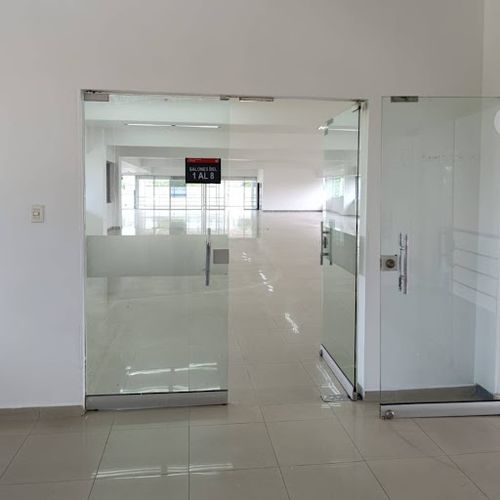 Local en arriendo en Ciudad Capri, Cali, 571 m² · foto 2 de 17