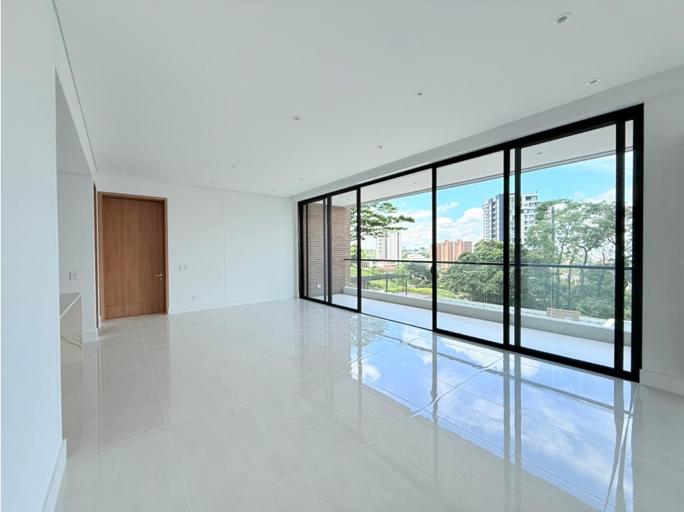 Apartamento en venta en Pinares, Pereira · foto 2 de 15